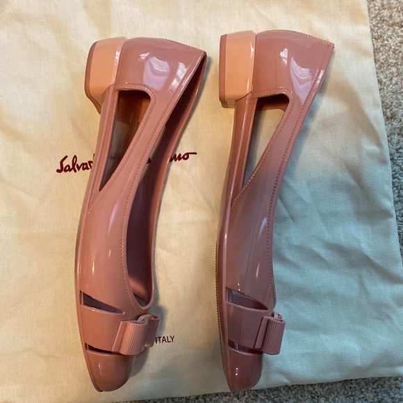 Salvatore Ferragamo Jelly Cutout Ballerina - Picture 3 of 7